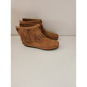 Minnetonka Women's sz 8 Moccasins Dusty Brown  Fringe Suede Back Zip Ankle Boot
